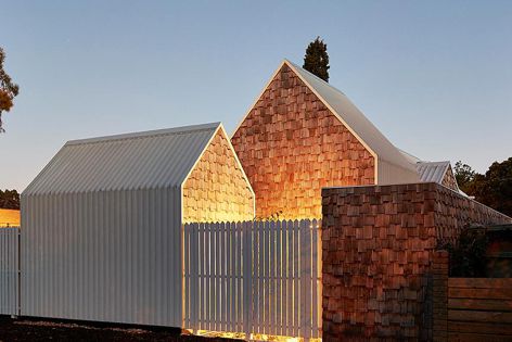 Tower House by Andrew Maynard Architects, winner of the 2015 House Alteration and Addition over 200 square metres category. Image: Peter Bennetts.