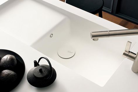 The sculptural grace of Corian offers exceptional design freedom.