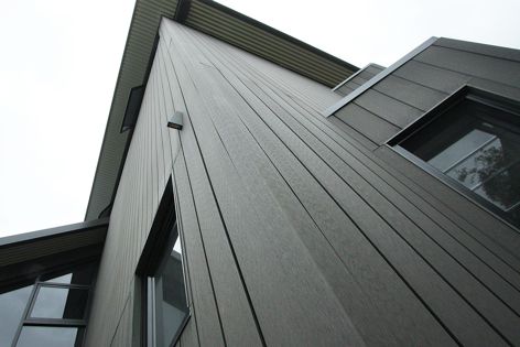 Made from recycled material, Futurewood’s composite cladding has a low environmental impact.