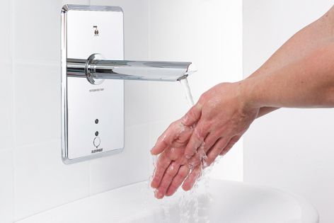 The touch-free operation of the eSQX mixer improves user safety and hygiene.
